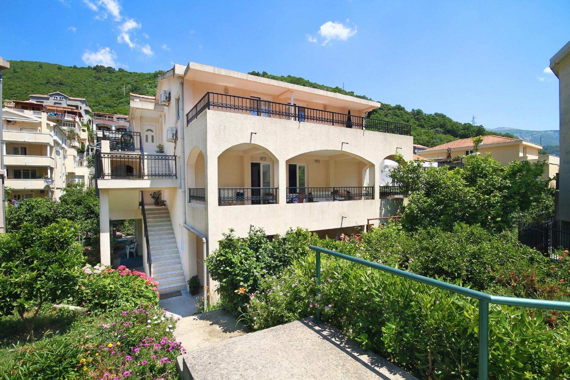 Apartments Raicevic บุดวา ภายนอก รูปภาพ